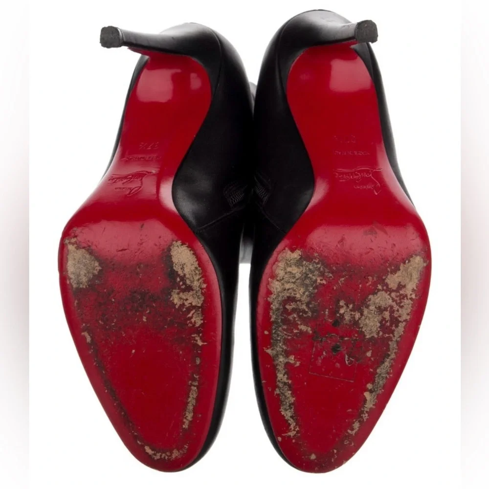 CHRISTIAN LOUBOUTIN Black Leather Ankle Boots Red Sole Size 37.5 / 7.5 Stiletto